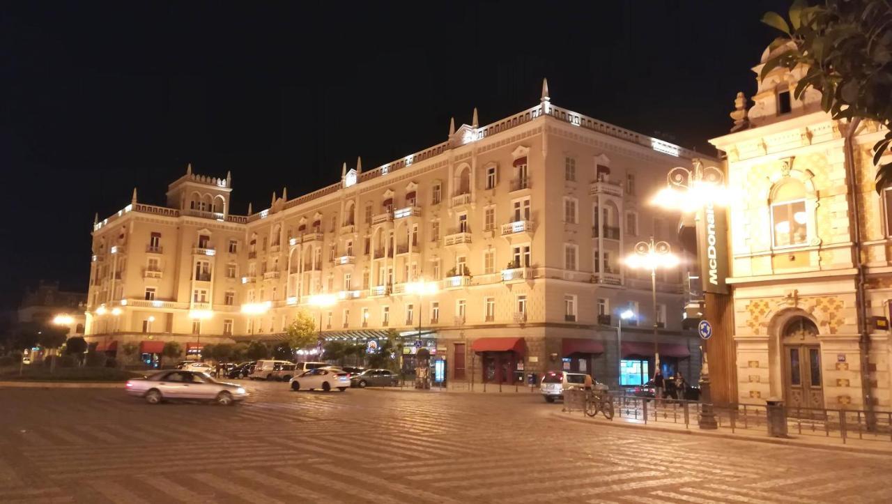 Center Apartment Tbilisi Exterior photo